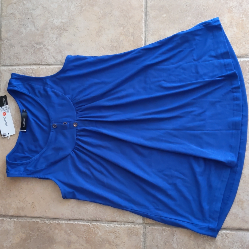 NWT Super Cute Loose Blouse Tank